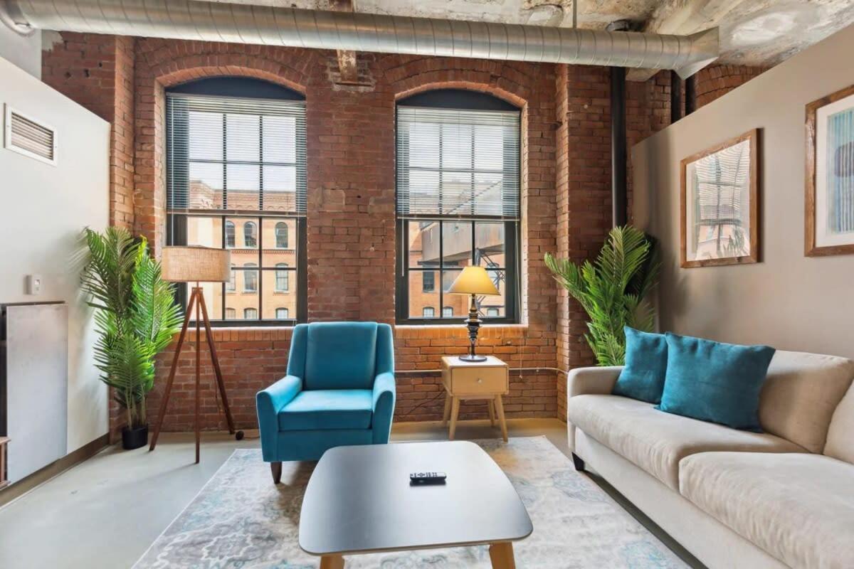 2Br Historic Loft Retreat With Pool & Gym Apartment Pittsburgh Exterior photo